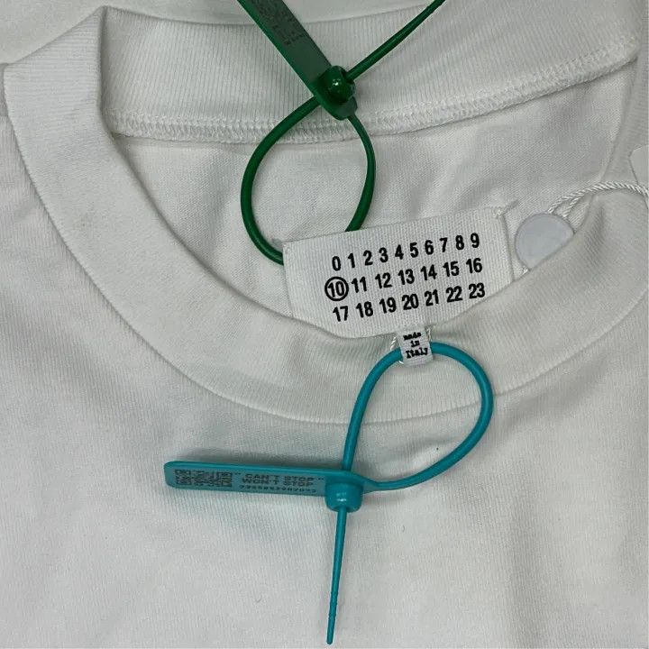 Maison Margiela Maison Margiela White Logo Print Short Sleeve T-Shirt 0079 Size L / US 10 / IT 46 - 3 Thumbnail
