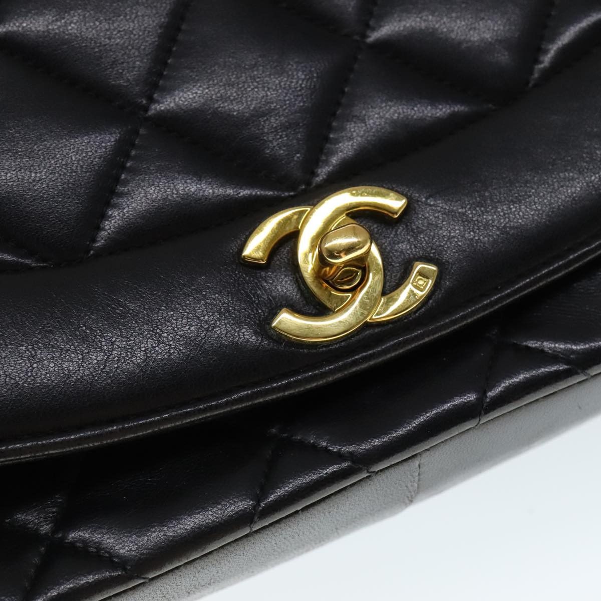 Chanel Chanel Diana shoulder Size ONE SIZE - 11 Thumbnail