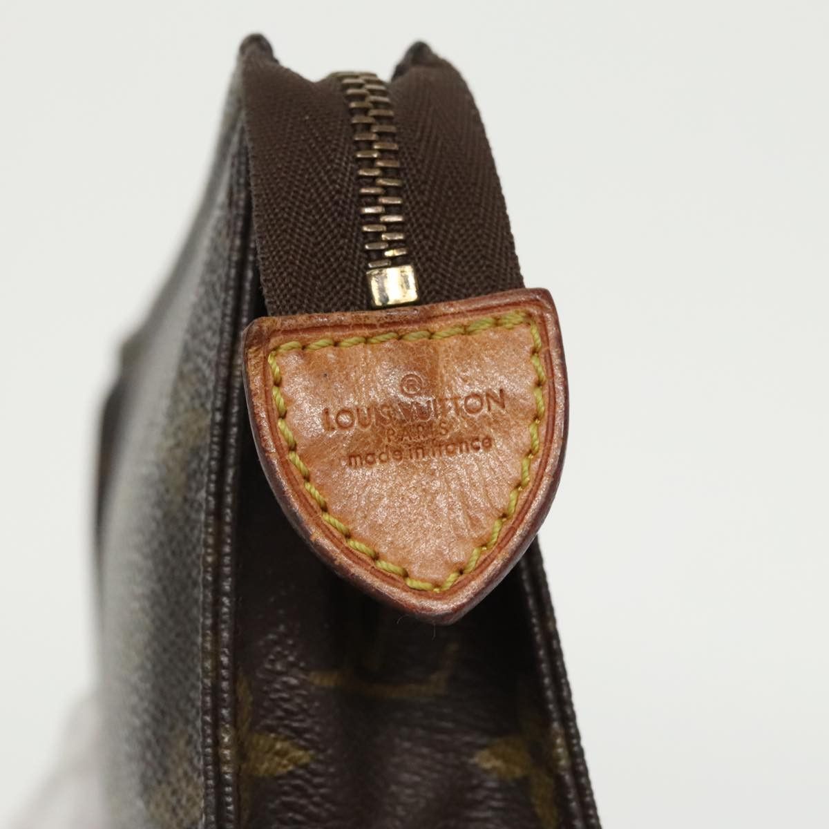 Louis Vuitton Louis Vuitton Poche Toilette 15 clutch Size ONE SIZE - 11 Thumbnail