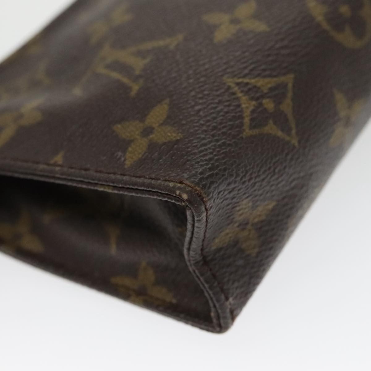 Louis Vuitton Louis Vuitton Poche Toilette 15 clutch Size ONE SIZE - 6 Thumbnail