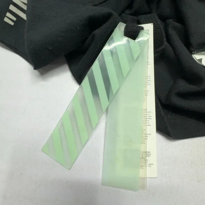 Off-White Off-White Black Vampire Graphic T-Shirt 0079 Size US XXS / EU 40 - 6 Thumbnail