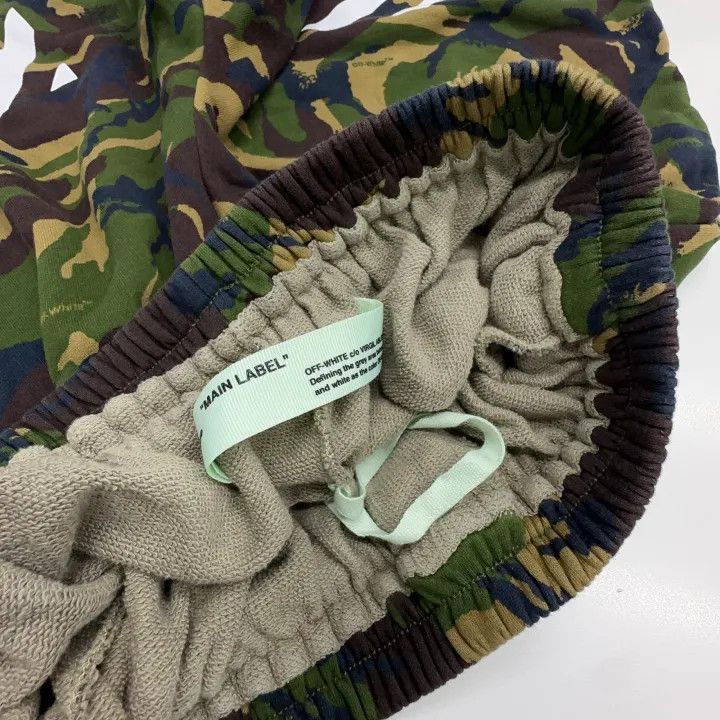 Off-White OFF-WHITE Camouflage Print Casual Shorts 0079 Size US 26 / EU 42 - 2 Thumbnail