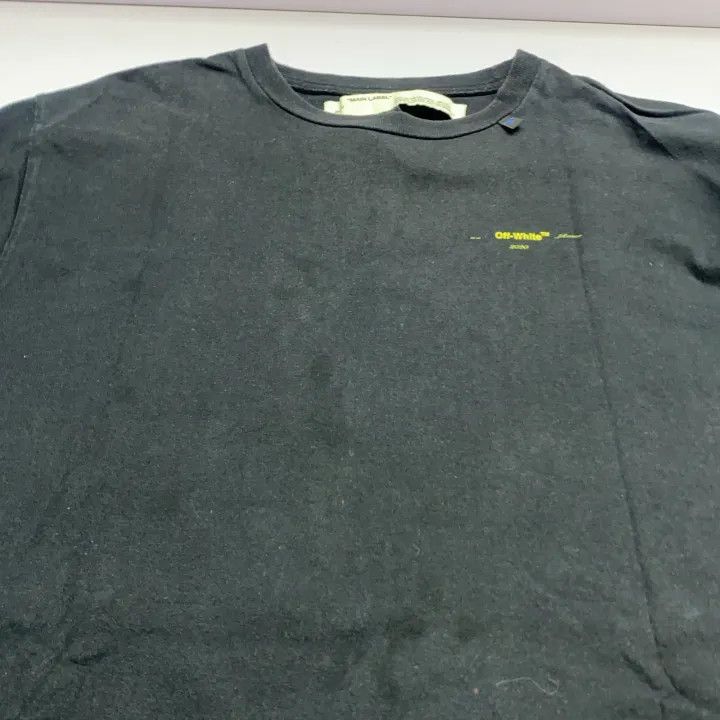 Off-White Off-White Black Paint Splash Arrow T-Shirt 0079 Size US XS / EU 42 / 0 - 9 Thumbnail