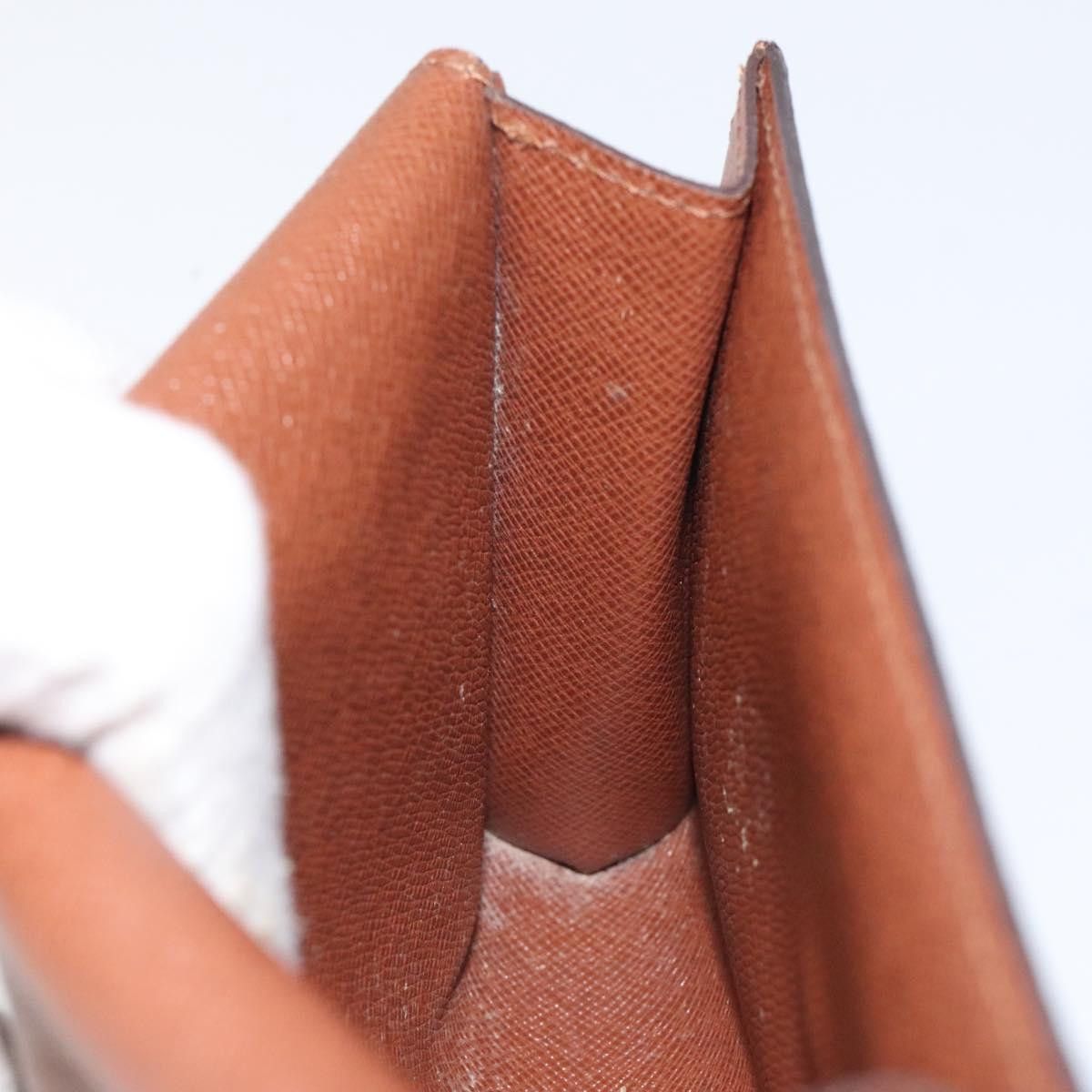Louis Vuitton Louis Vuitton Arche clutch Size ONE SIZE - 12 Thumbnail