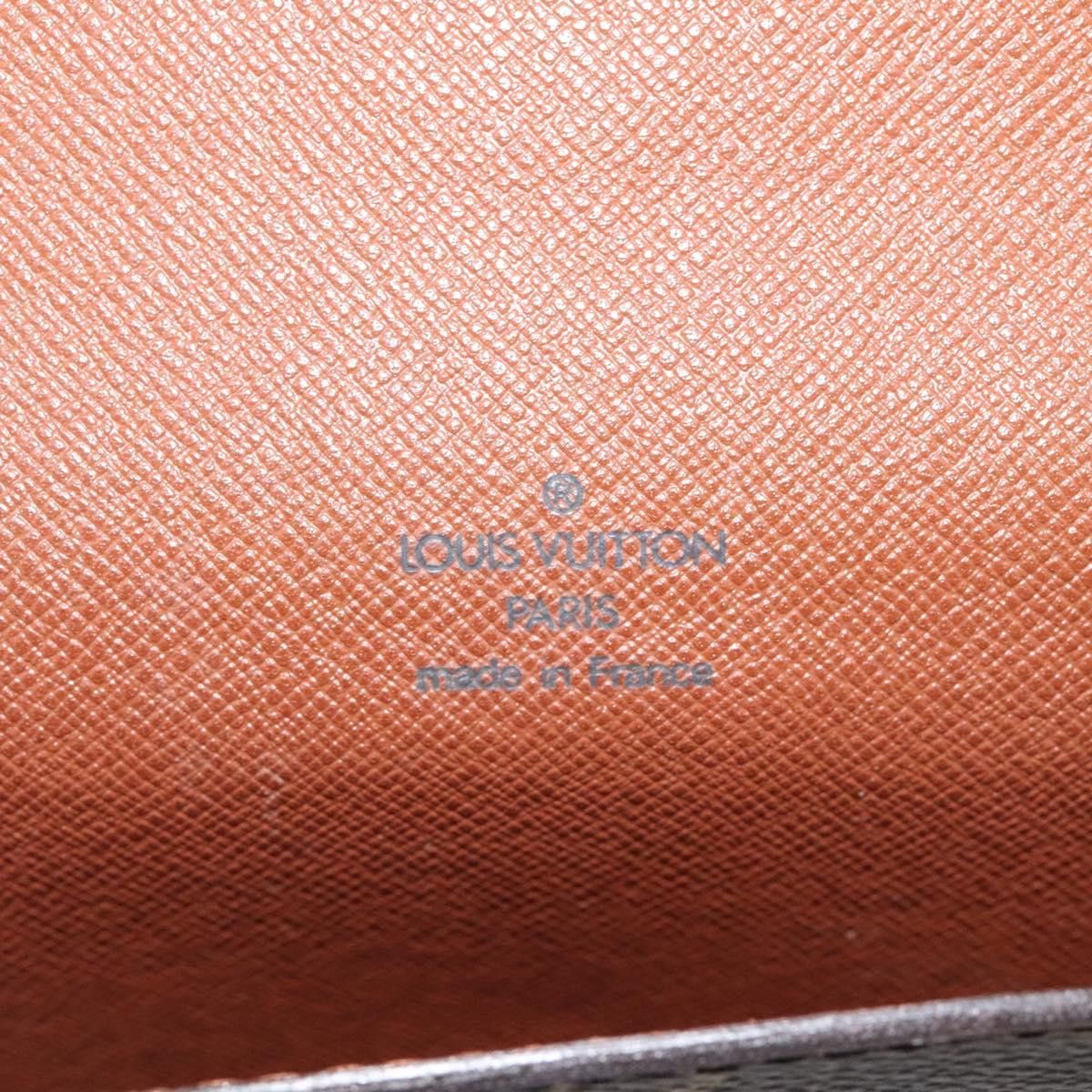 Louis Vuitton Louis Vuitton Arche clutch Size ONE SIZE - 14 Thumbnail