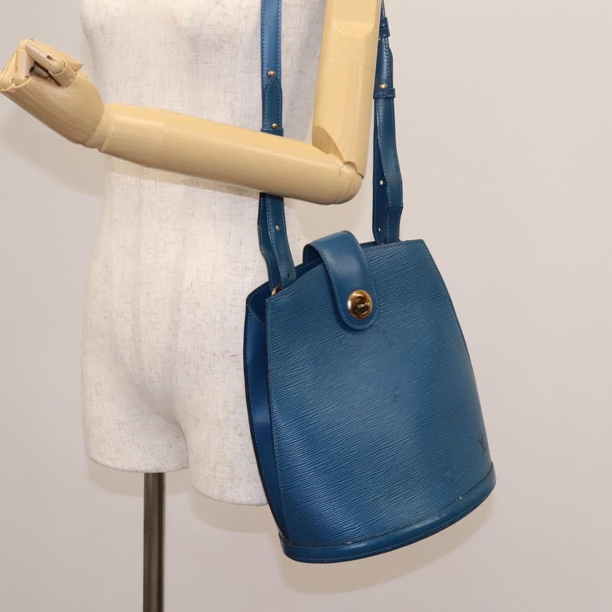 Louis Vuitton Louis Vuitton Cluny shoulder Size ONE SIZE - 13 Thumbnail