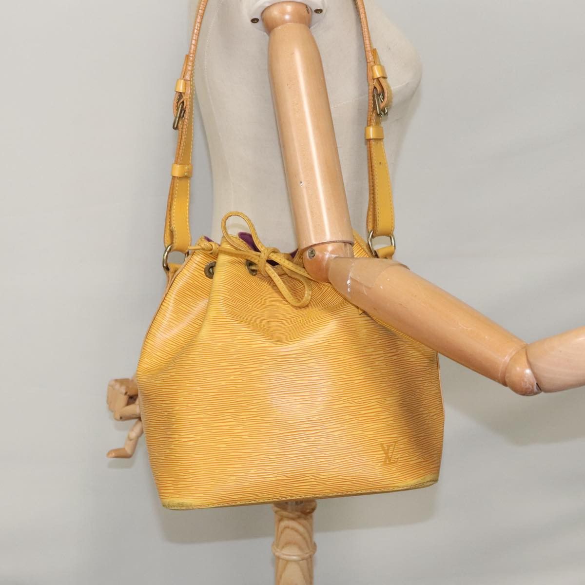 Louis Vuitton Louis Vuitton Petit Noé shoulder Size ONE SIZE - 22 Thumbnail