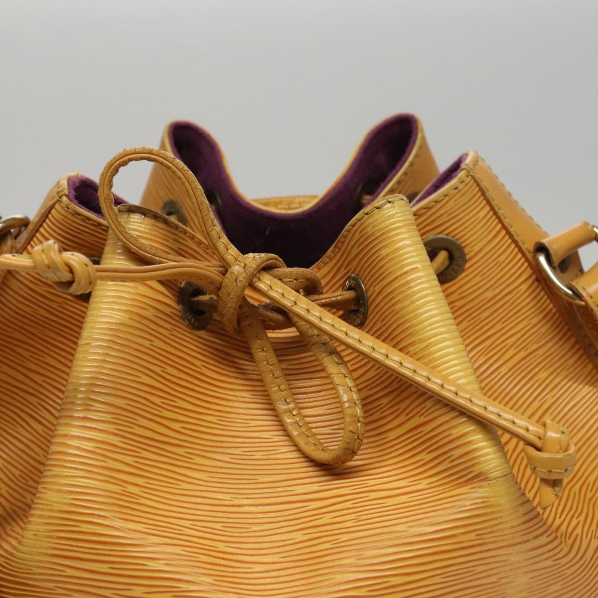 Louis Vuitton Louis Vuitton Petit Noé shoulder Size ONE SIZE - 18 Thumbnail