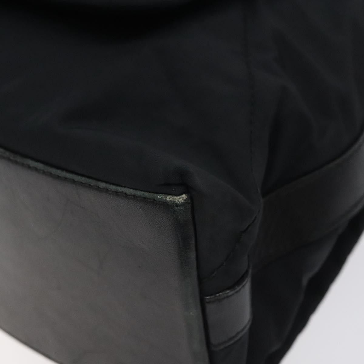 Salvatore Ferragamo shoulder