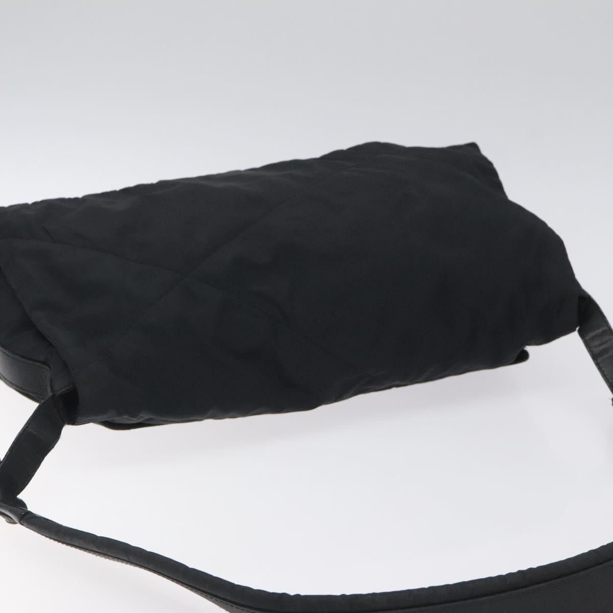 Salvatore Ferragamo shoulder