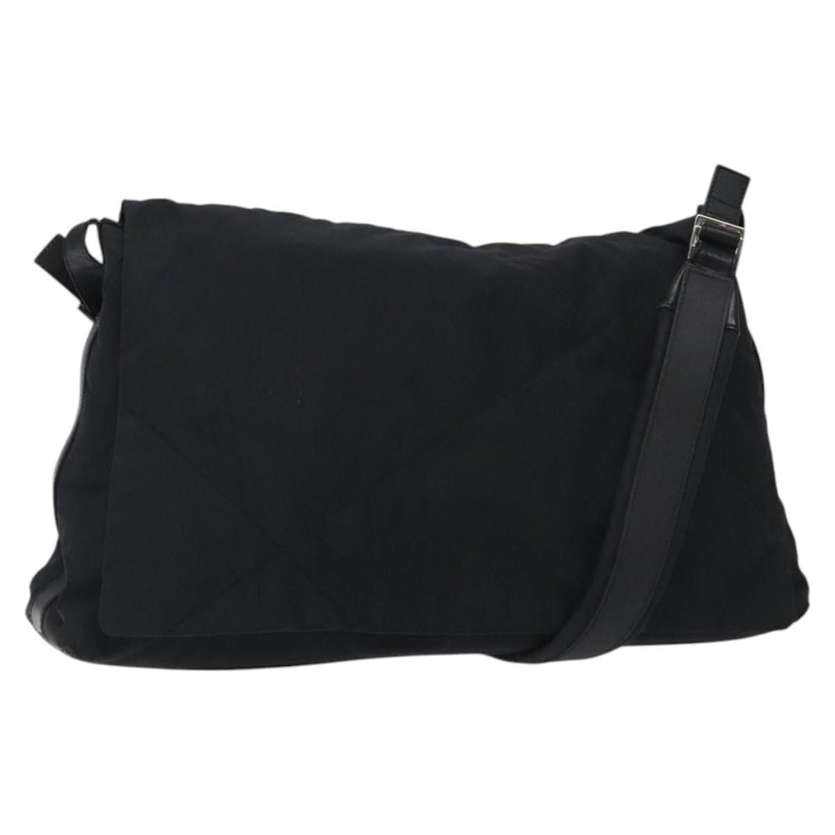 Salvatore Ferragamo shoulder