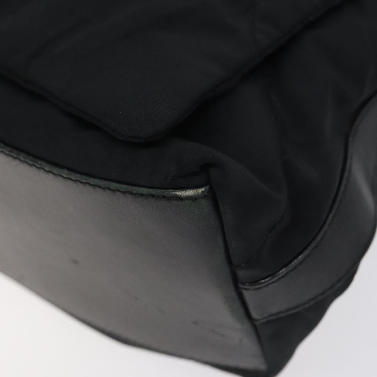 Salvatore Ferragamo shoulder