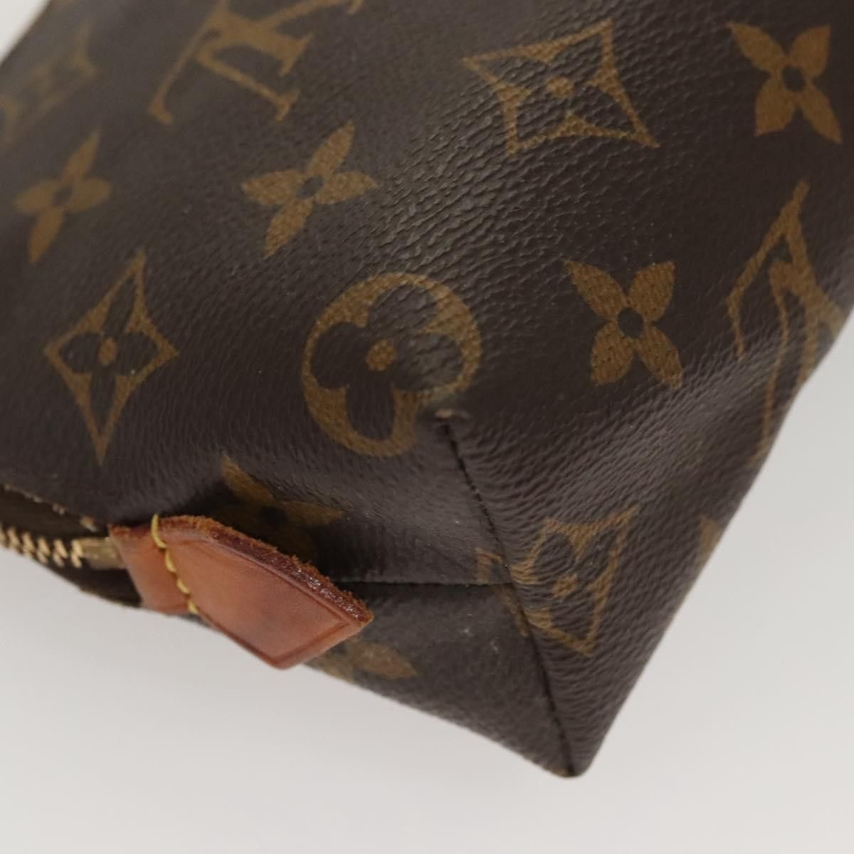 Louis Vuitton Louis Vuitton Cosmetic Pouch clutch Size ONE SIZE - 8 Thumbnail