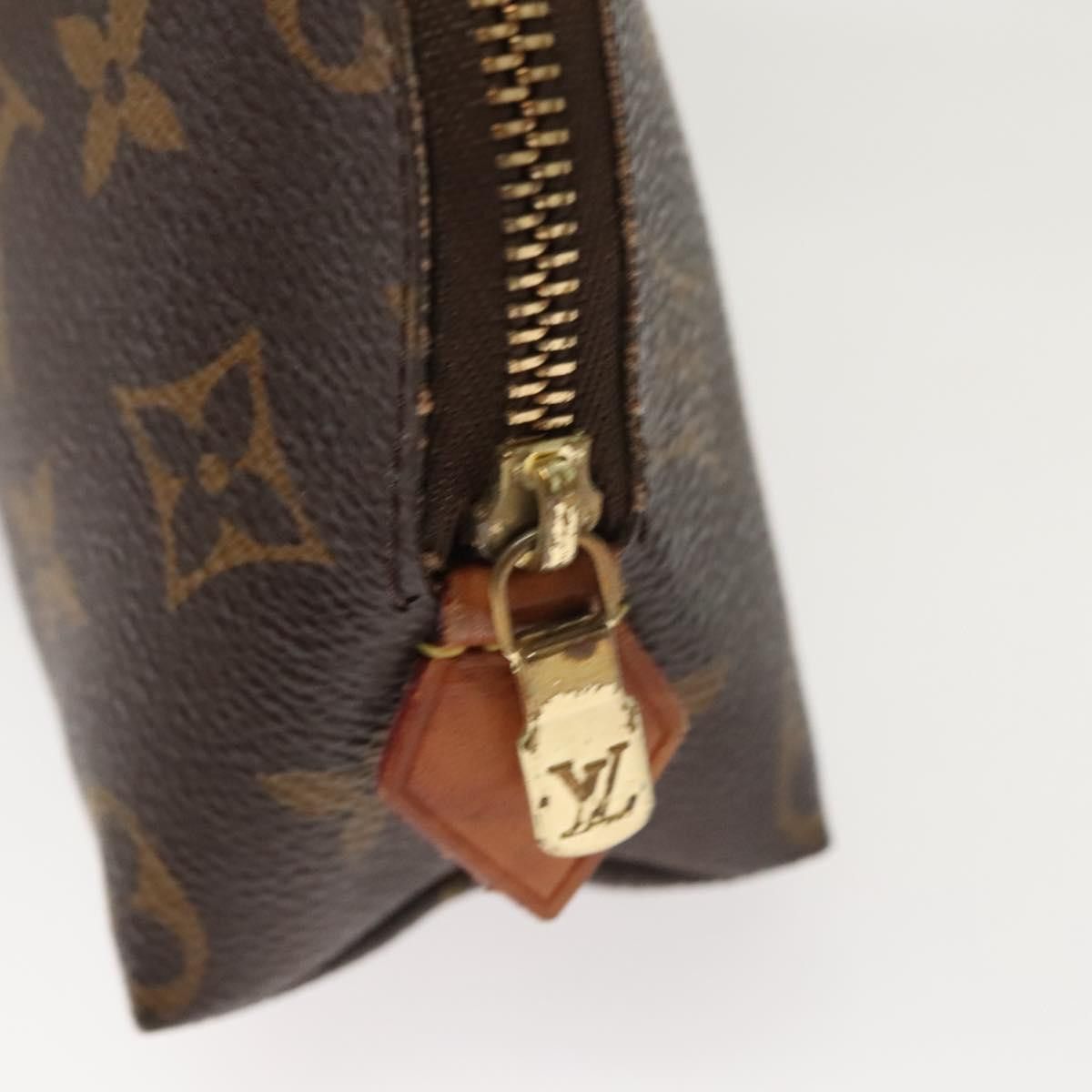Louis Vuitton Louis Vuitton Cosmetic Pouch clutch Size ONE SIZE - 9 Thumbnail