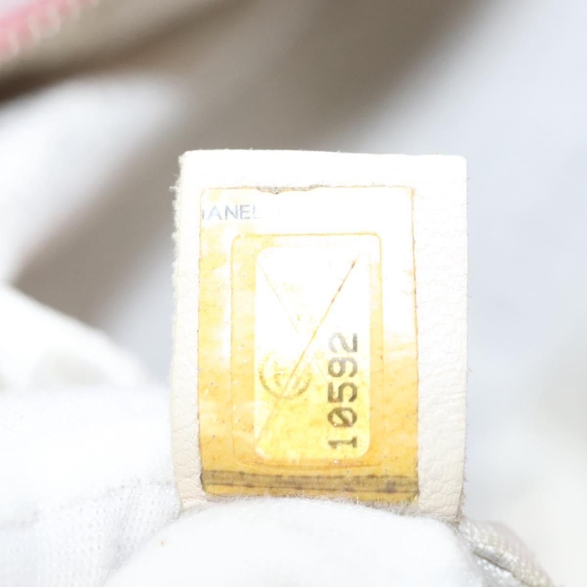 Chanel Chanel Clover shoulder Size ONE SIZE - 16 Thumbnail