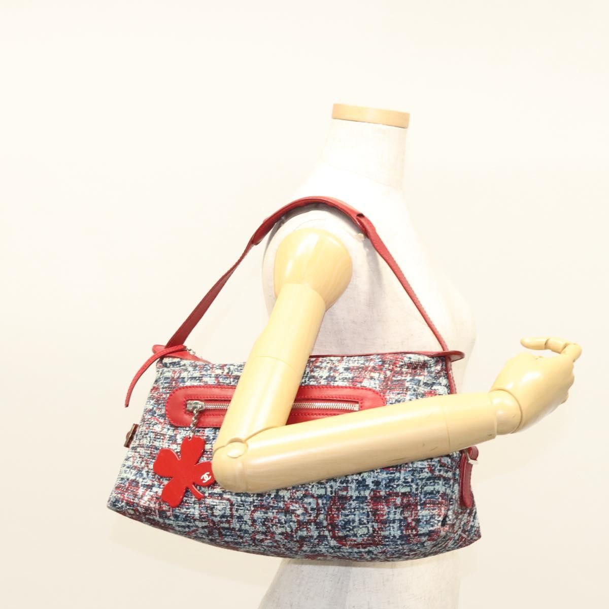 Chanel Chanel Clover shoulder Size ONE SIZE - 18 Thumbnail