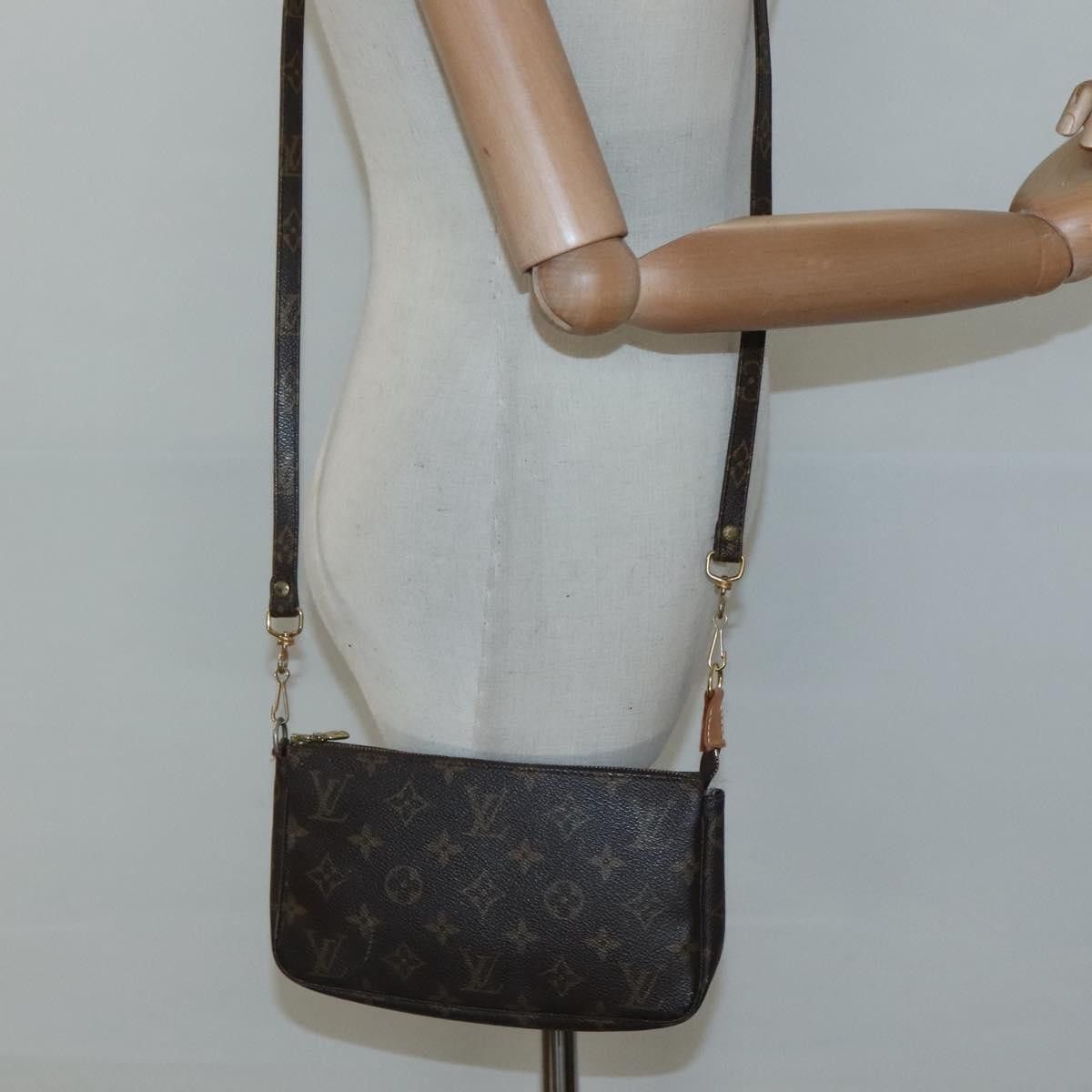 Louis Vuitton Louis Vuitton Pochette Accessoire clutch Size ONE SIZE - 15 Thumbnail