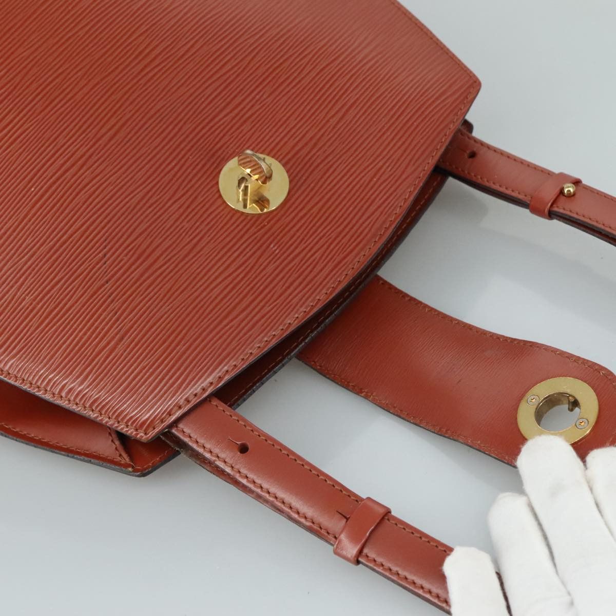 Louis Vuitton Louis Vuitton Cluny shoulder Size ONE SIZE - 19 Thumbnail