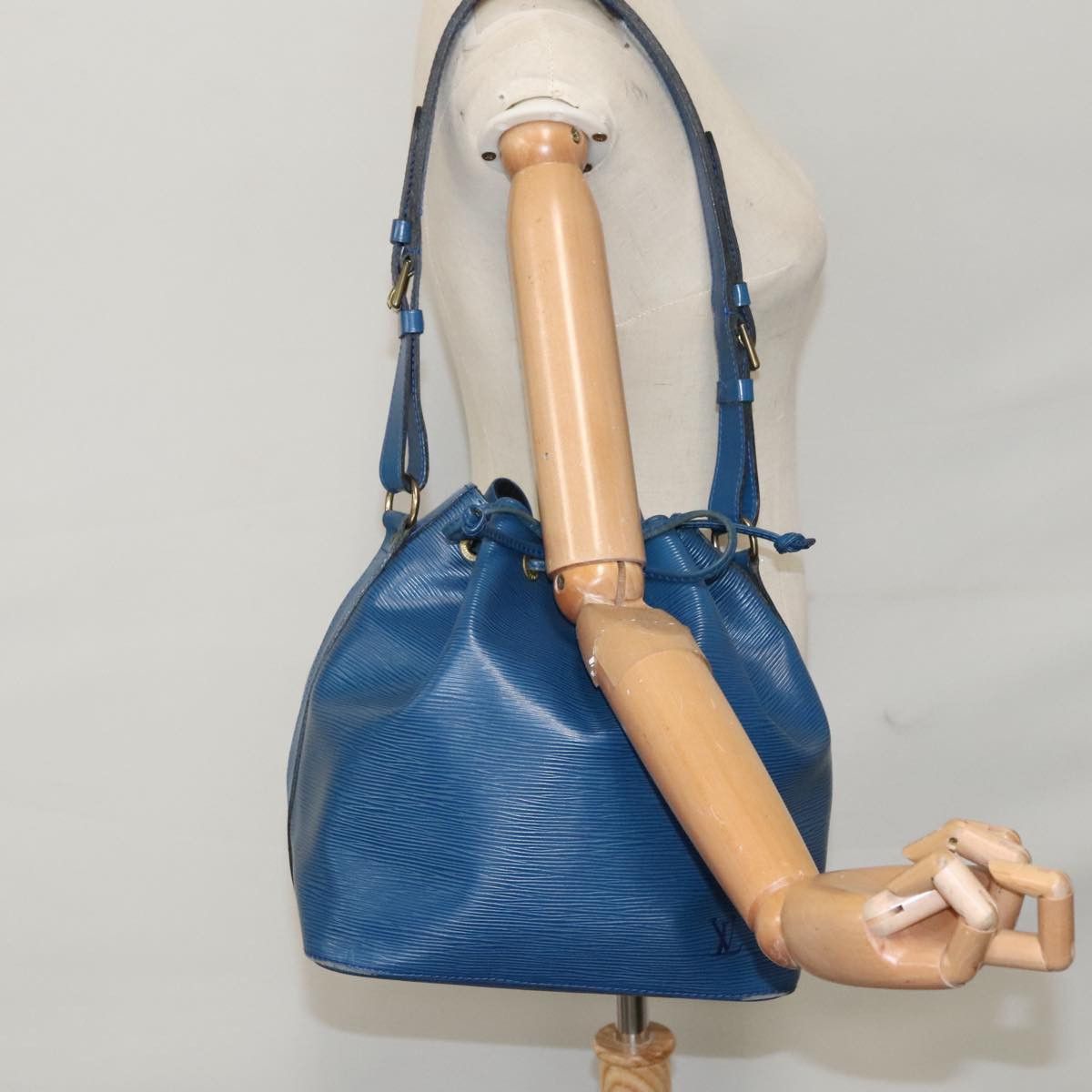 Louis Vuitton Louis Vuitton Petit Noé shoulder Size ONE SIZE - 16 Thumbnail