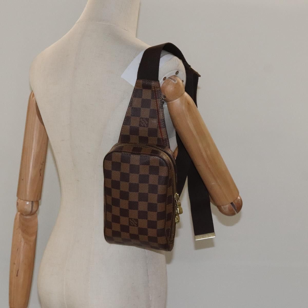 Louis Vuitton Louis Vuitton Geronimos clutch Size ONE SIZE - 14 Thumbnail