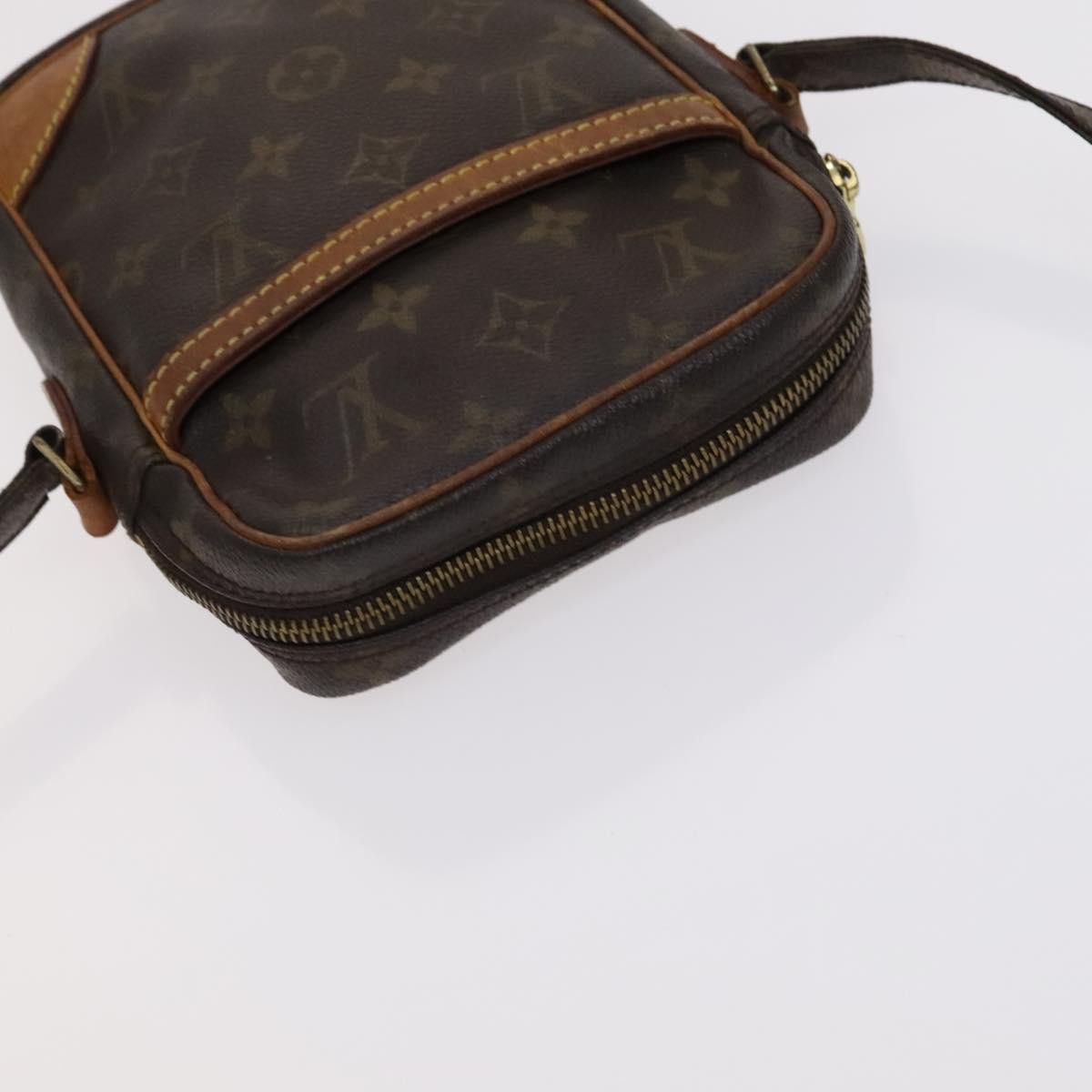 Louis Vuitton Louis Vuitton Danube shoulder Size ONE SIZE - 17 Thumbnail