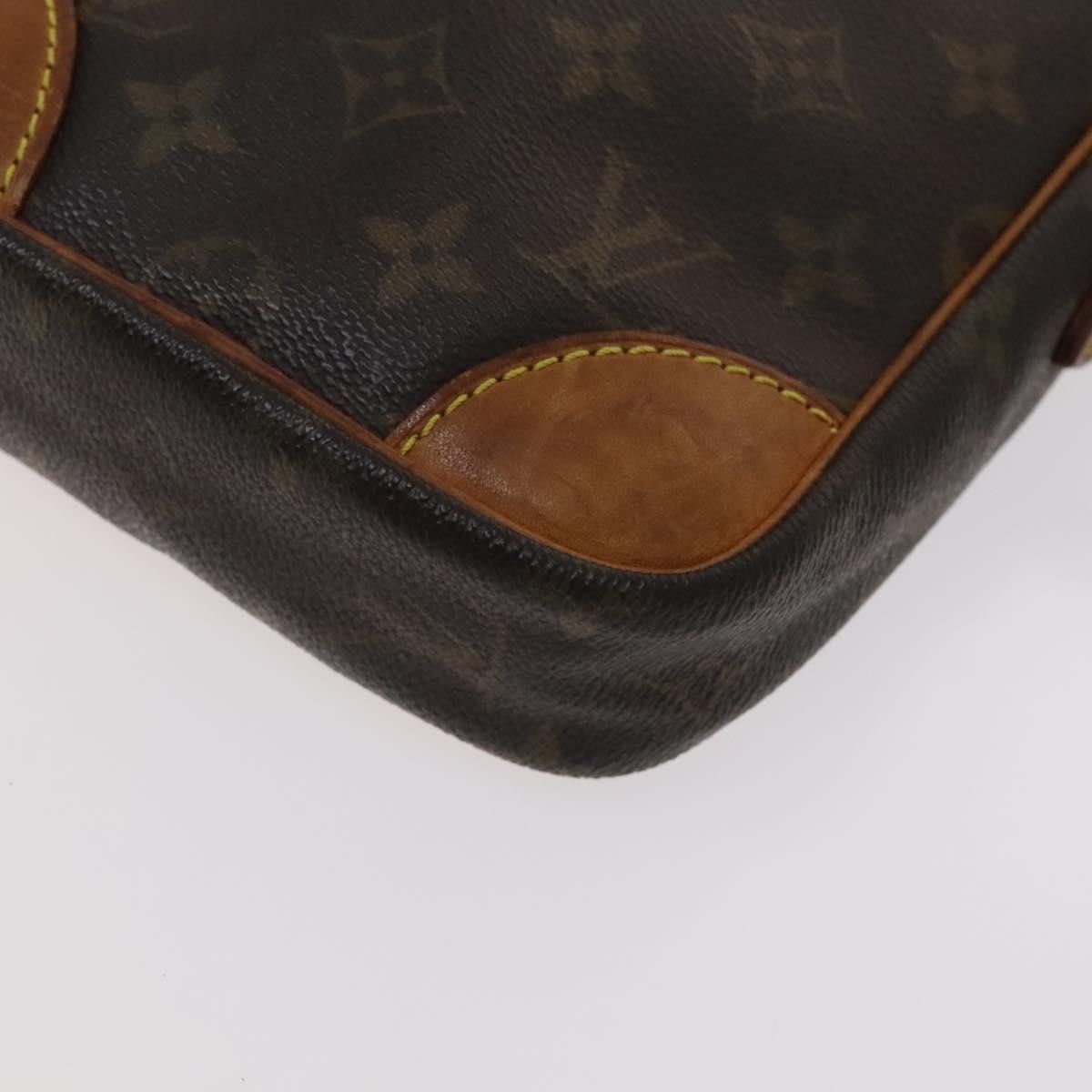 Louis Vuitton Louis Vuitton Danube shoulder Size ONE SIZE - 7 Thumbnail