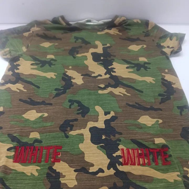 Off-White OFF-WHITE Camouflage Green Short Sleeve T-Shirt 0079 Size US S / EU 44-46 / 1 - 9 Thumbnail