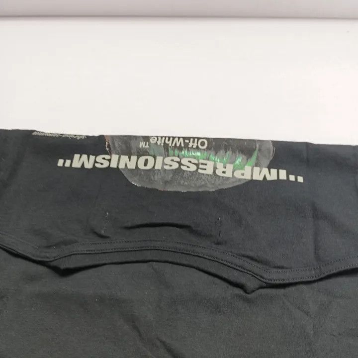 Off-White Off-White Black Vampire Graphic T-shirt 0079 Size US XS / EU 42 / 0 - 8 Thumbnail