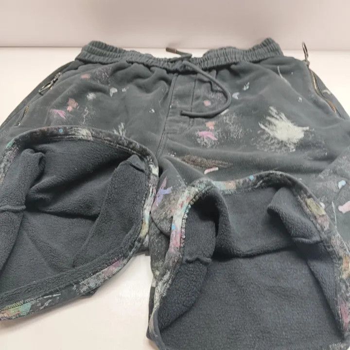 Off-White Off-White Starry Ink Splash Shorts for Men 0079 Size US 27 - 13 Thumbnail