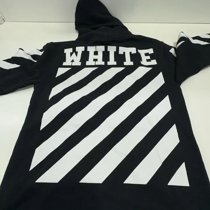 Off-White OFF-WHITE Black Hoodie with Graphic Print 0079 Size US XXS / EU 40 - 8 Thumbnail