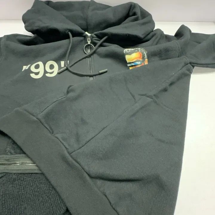Off-White Off-White Vampire Graphic Hoodie 0079 Size US XL / EU 56 / 4 - 15 Thumbnail