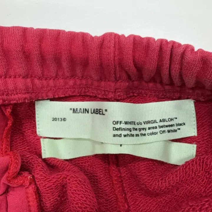 Off-White OFF-WHITE x Champion Red Logo Embroidered Shorts 0079 Size US 26 / EU 42 - 4 Thumbnail