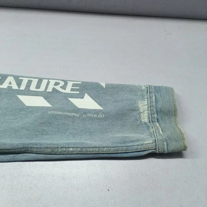 Off-White Off-White Printed Denim Jacket for Men 0079 Size US S / EU 44-46 / 1 - 9 Thumbnail