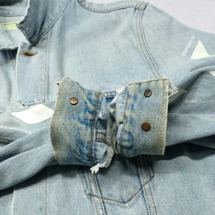 Off-White Off-White Printed Denim Jacket for Men 0079 Size US S / EU 44-46 / 1 - 11 Thumbnail