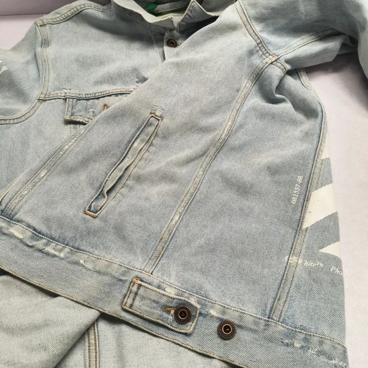 Off-White Off-White Blue Graphic Denim Jacket for Men 0079 Size US S / EU 44-46 / 1 - 17 Thumbnail