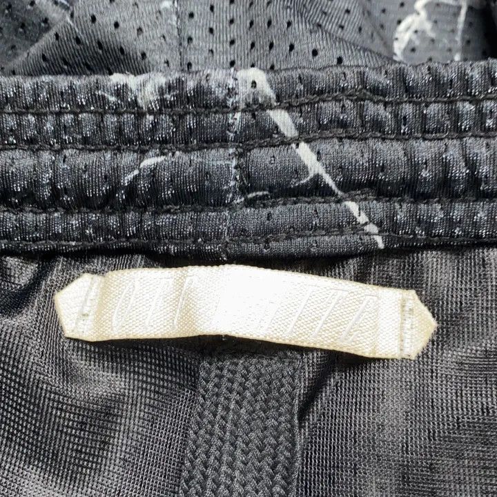 Off-White Off-White Black Marble Print Mesh Shorts 0079 Size US 32 / EU 48 - 4 Thumbnail