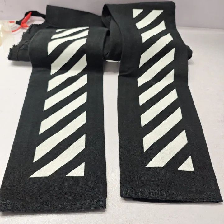 Off-White Off-White Distressed Slim Fit Black Jeans 0079 Size US 31 - 14 Thumbnail