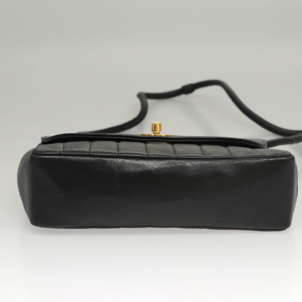 Chanel Chanel Diana shoulder Size ONE SIZE - 18 Thumbnail