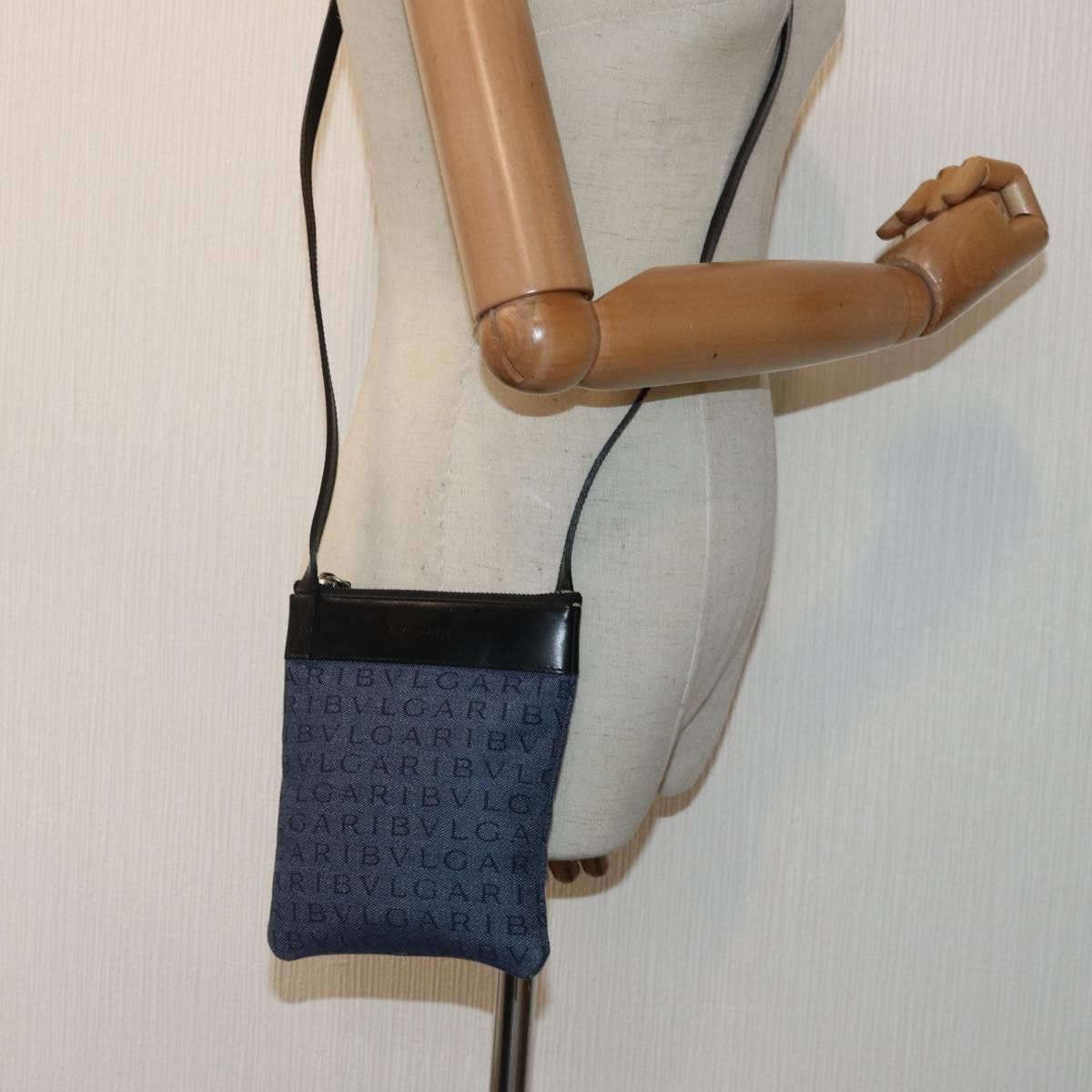 Bvlgari Bulgari Logo Mania shoulder Size ONE SIZE - 16 Thumbnail