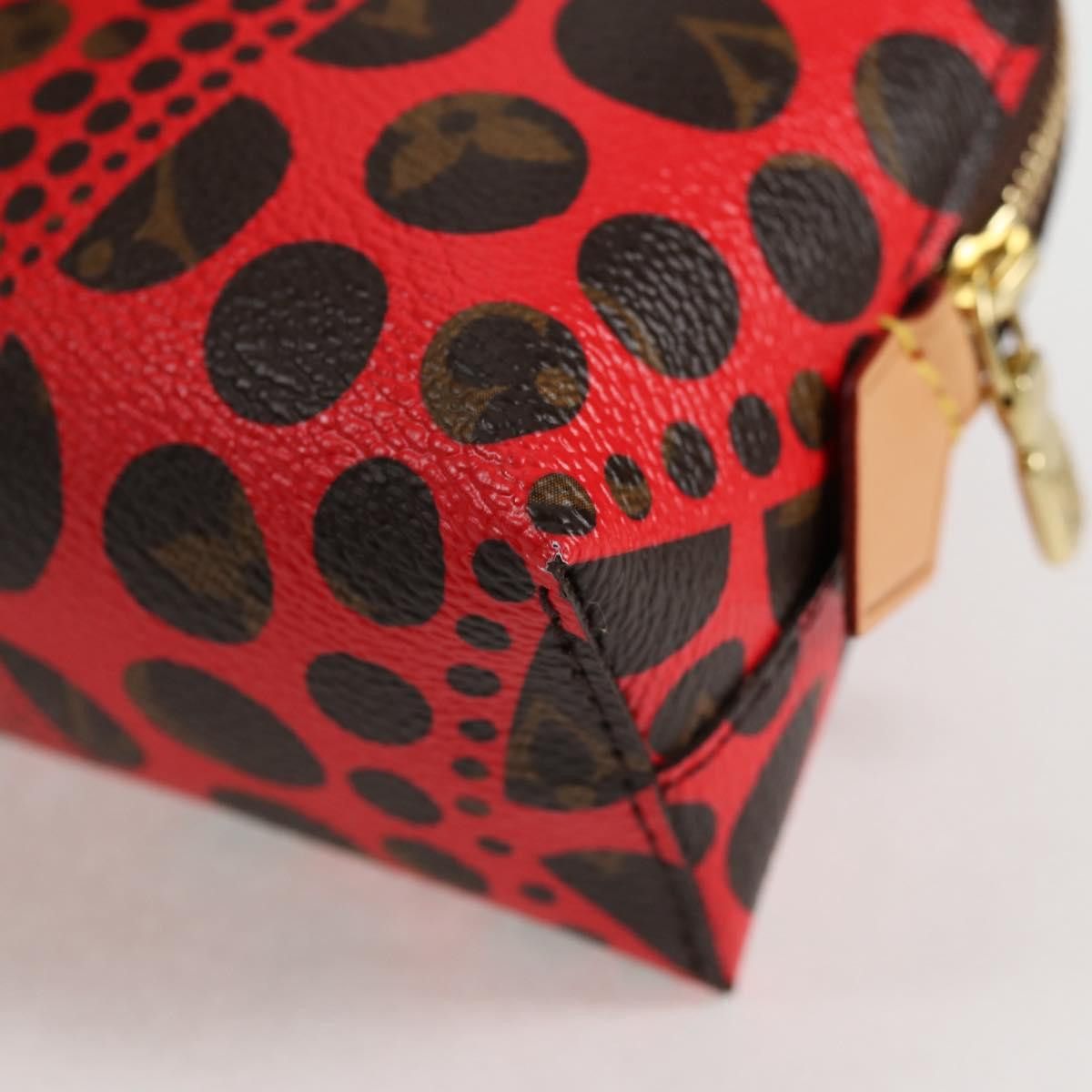Louis Vuitton Louis Vuitton Cosmetic Pouch clutch Size ONE SIZE - 8 Thumbnail