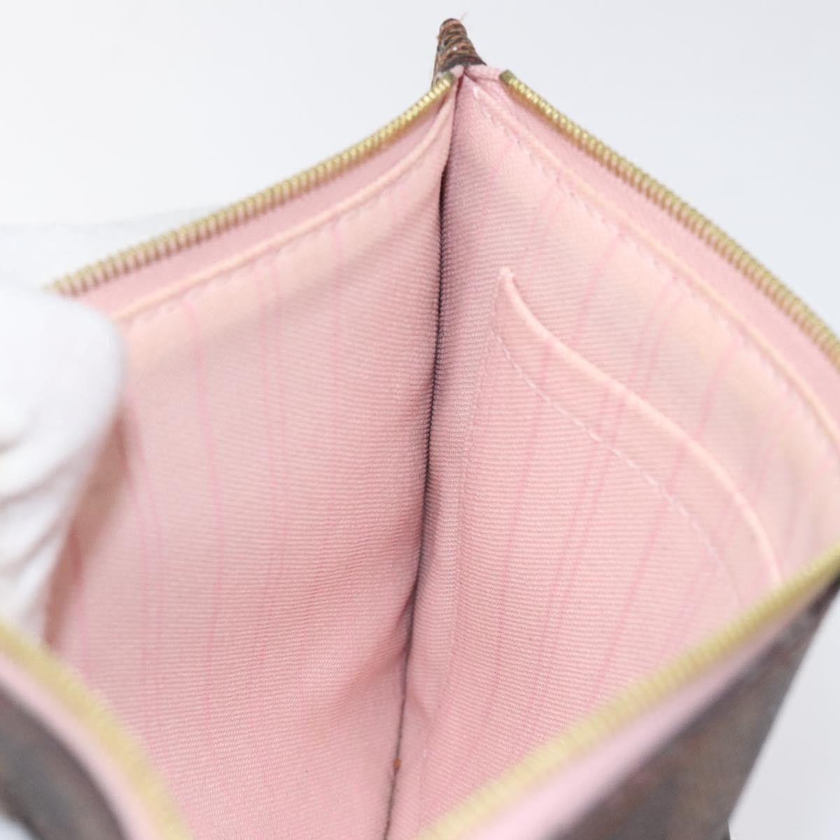 Louis Vuitton Louis Vuitton Neverfull pouch clutch Size ONE SIZE - 18 Thumbnail