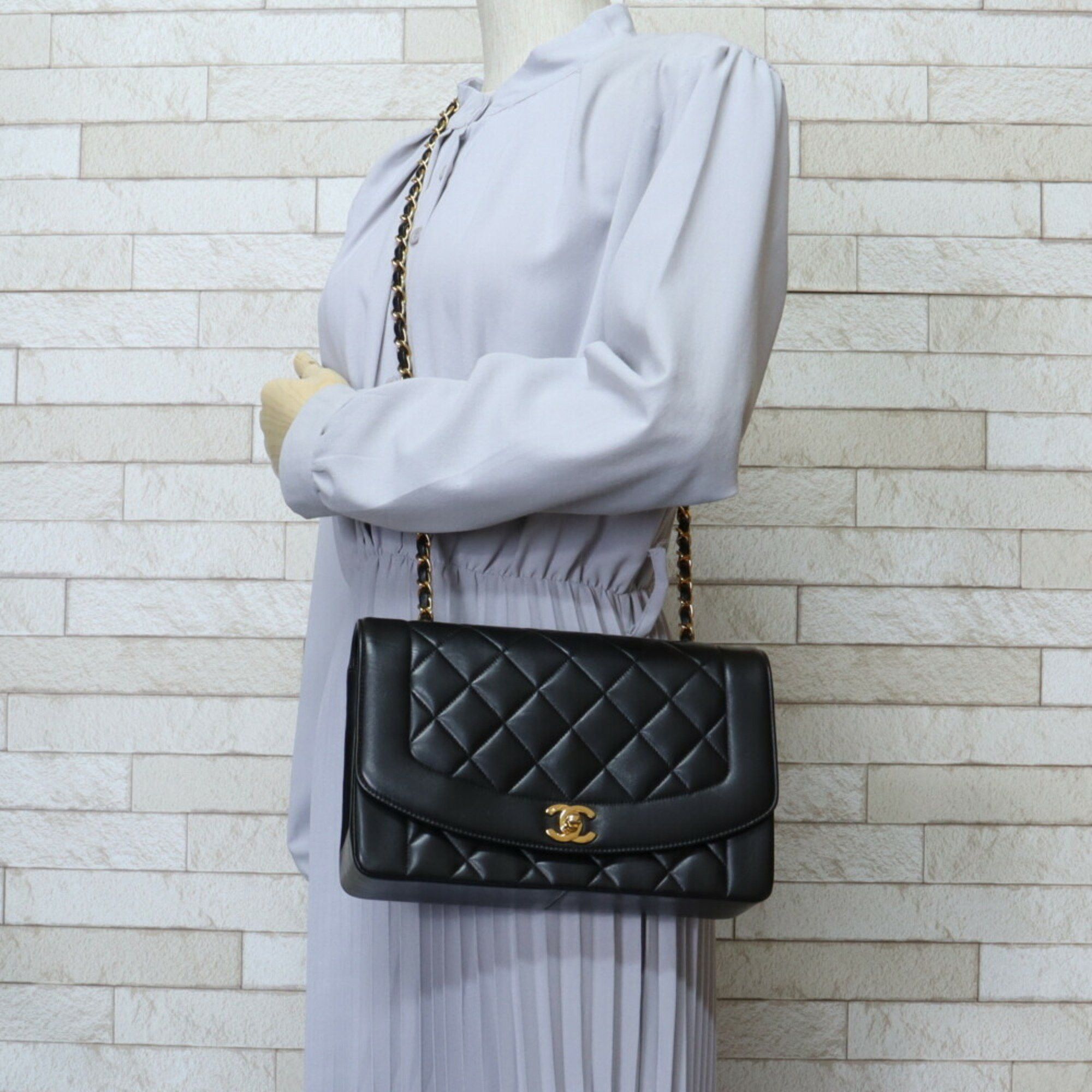 Chanel Chanel Diana shoulder Size ONE SIZE - 10 Thumbnail