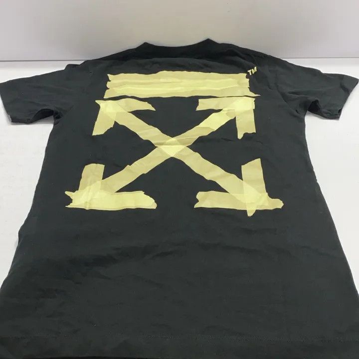 Off-White Off-White Classic Short Sleeve T-Shirt for Men 0079 Size US XS / EU 42 / 0 - 9 Thumbnail