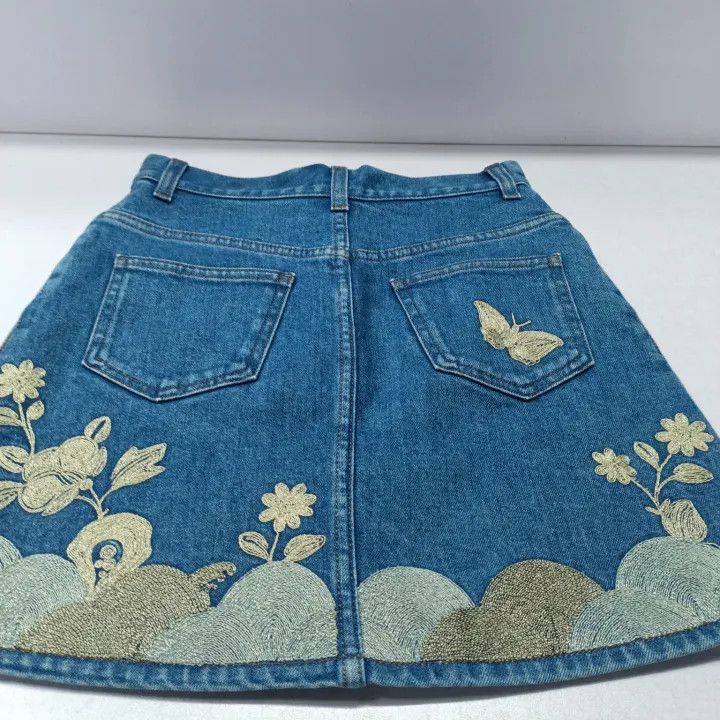 Gucci Gucci Floral Embroidered Short Skirt Size 36" / US 14 / IT 50 - 6 Thumbnail