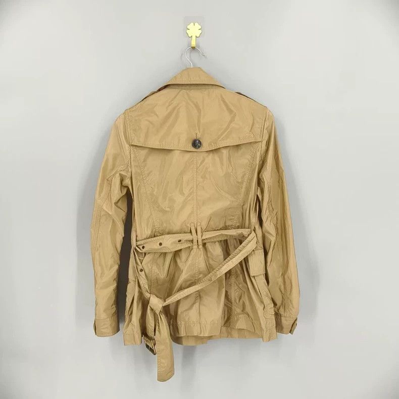 Burberry burberry classic trench coat in beige Size US L / EU 52-54 / 3 - 2 Thumbnail