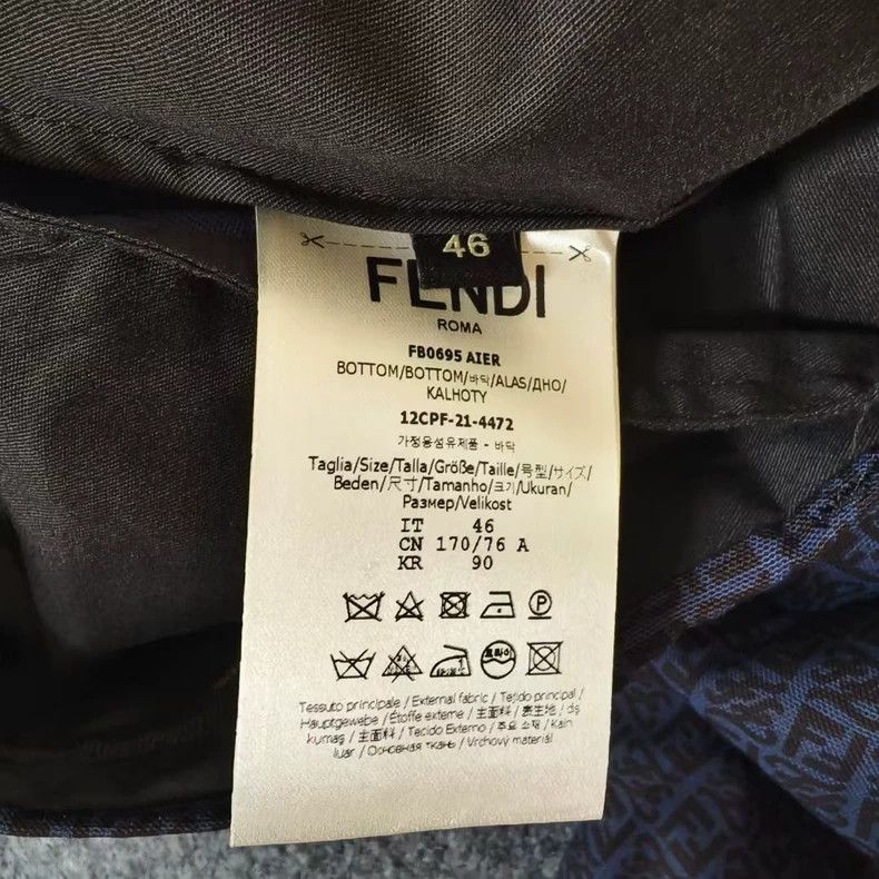 Fendi fendi navy casual shorts with logo print Size US 44 / EU 60 - 4 Thumbnail