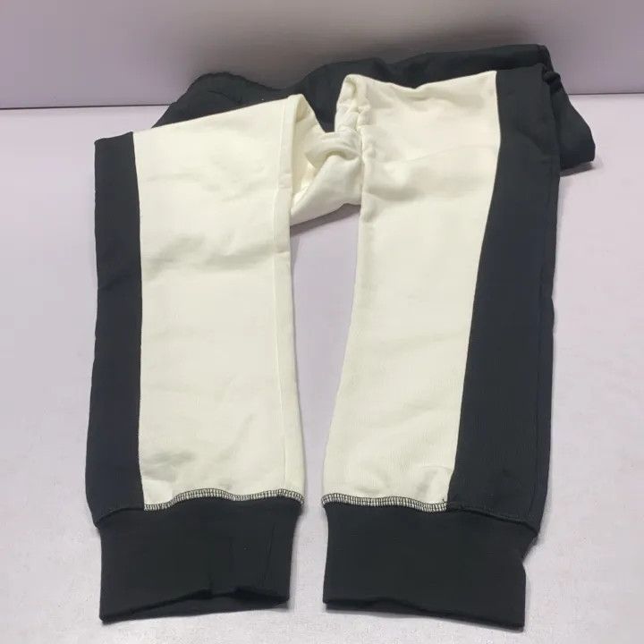 Alexander McQueen Alexander McQueen Logo Design Sports Trousers 0079 Size US 30 / EU 46 - 10 Thumbnail