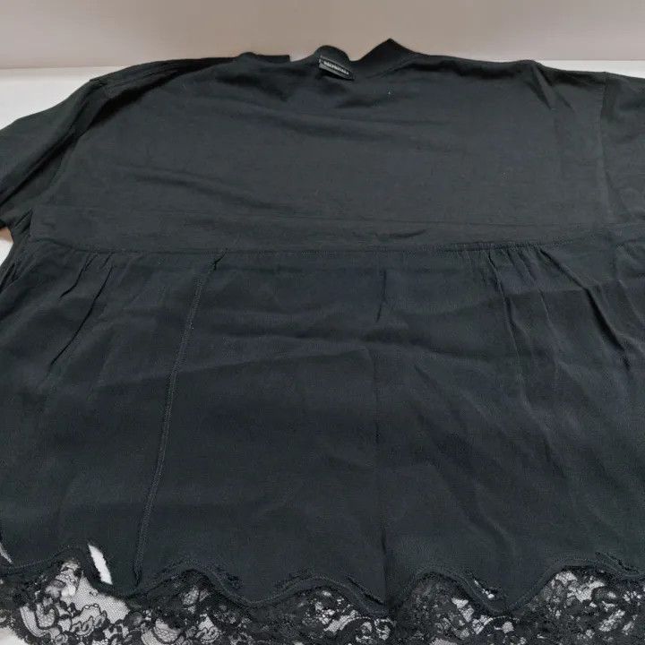 Balenciaga Balenciaga Embroidered Logo Round Neck Dress 0079 Size US 30 / EU 46 - 8 Thumbnail