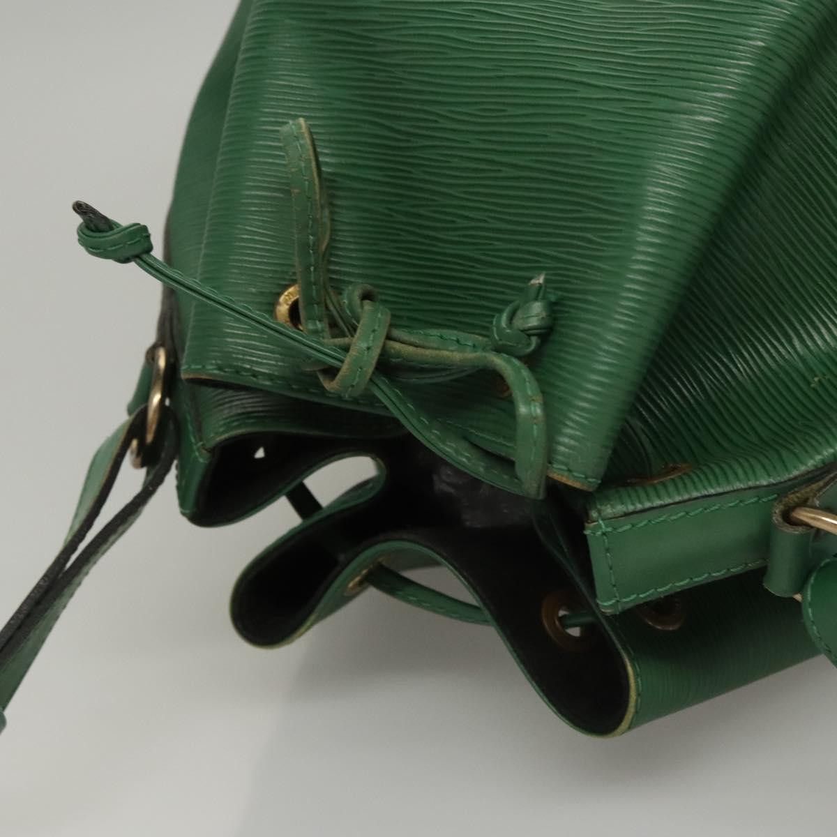 Louis Vuitton Louis Vuitton Petit Noé shoulder Size ONE SIZE - 12 Thumbnail