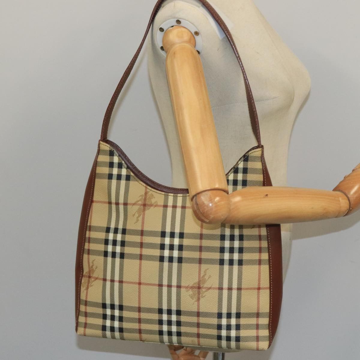 Burberry Burberry Nova Check shoulder Size ONE SIZE - 14 Thumbnail